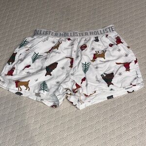 Hollister Cream Holiday Sleep Shorts